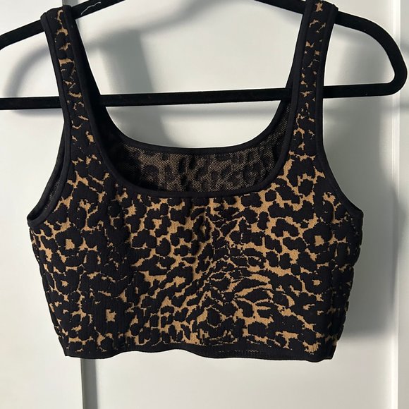 Babaton Aritzia Sculpt Knit Square Neck Crop Tank Leopard Cheetah Print Top M - Picture 5 of 7